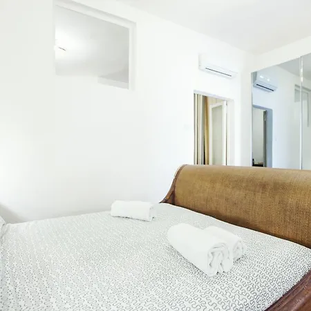Campo De' Fiori Apartment