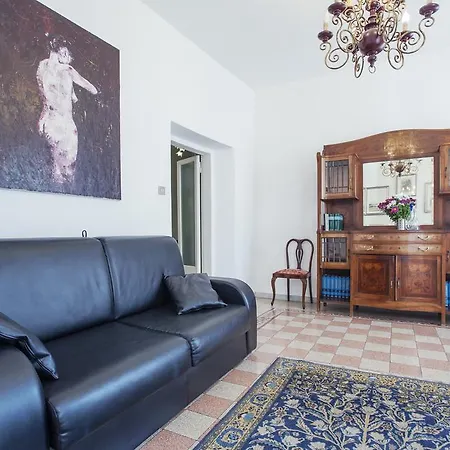 Campo De' Fiori Apartment *